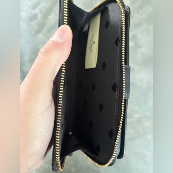 Kate Spade Zip Around Saffiano Leather Black iPhone X Wristlet Folio Case - Picture 4 of 4